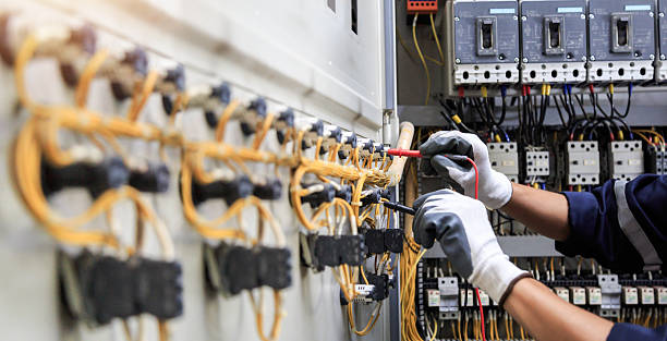 Professional Electrician technician working in Southeast Arcadia, FL